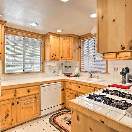 The Knotty Pine Cottage In Big Bear, 4 Mi To Ski بيغ بير المظهر الخارجي الصورة