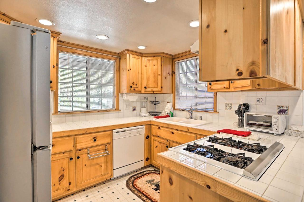 The Knotty Pine Cottage In Big Bear, 4 Mi To Ski بيغ بير المظهر الخارجي الصورة